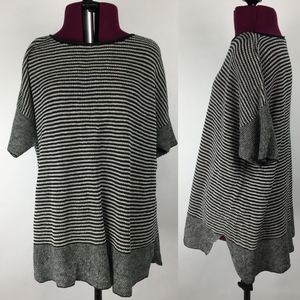Eileen Fisher Black & White Short Sleeve Sweater M